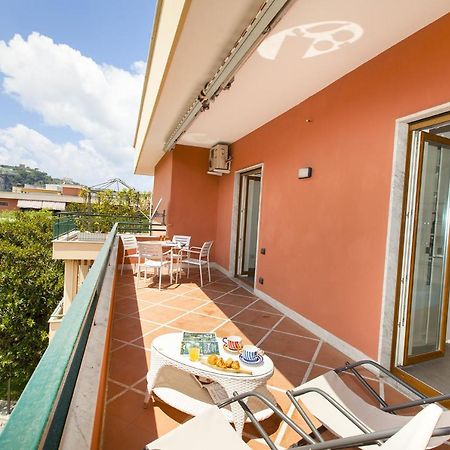Amore Rentals - Casa Katia Sorrento Exteriör bild