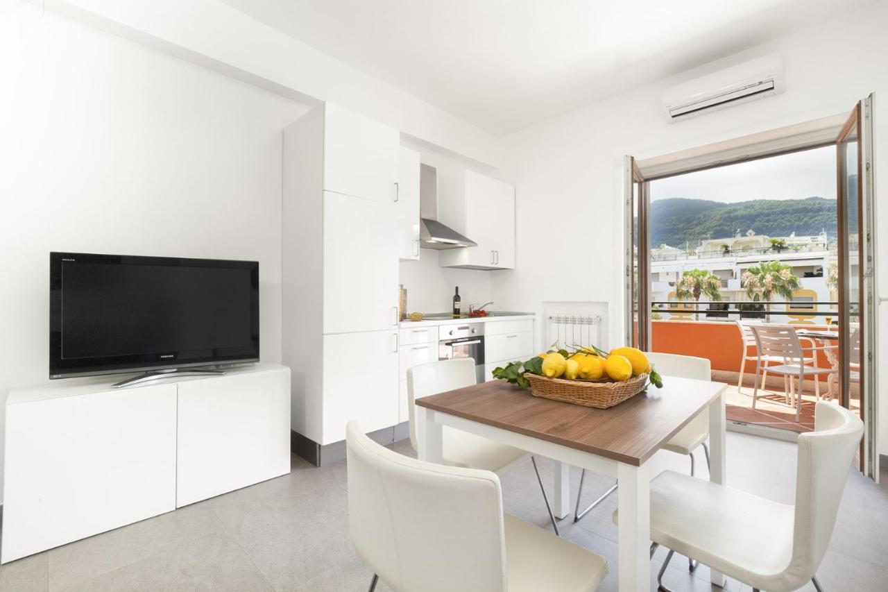Amore Rentals - Casa Katia Sorrento Exteriör bild